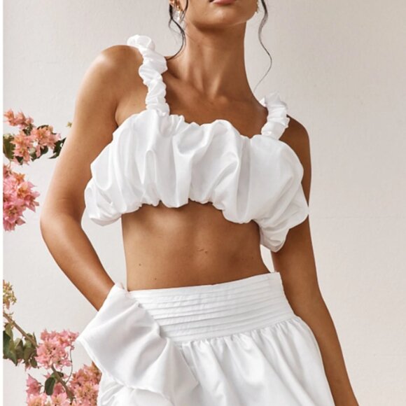Selfie Leslie Set: Sozo Bubble Crop Top Ivory - Picture 3 of 3